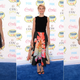 Illustration for article titled A Vast Expanse of Crop Tops at the Teen Choice Awards